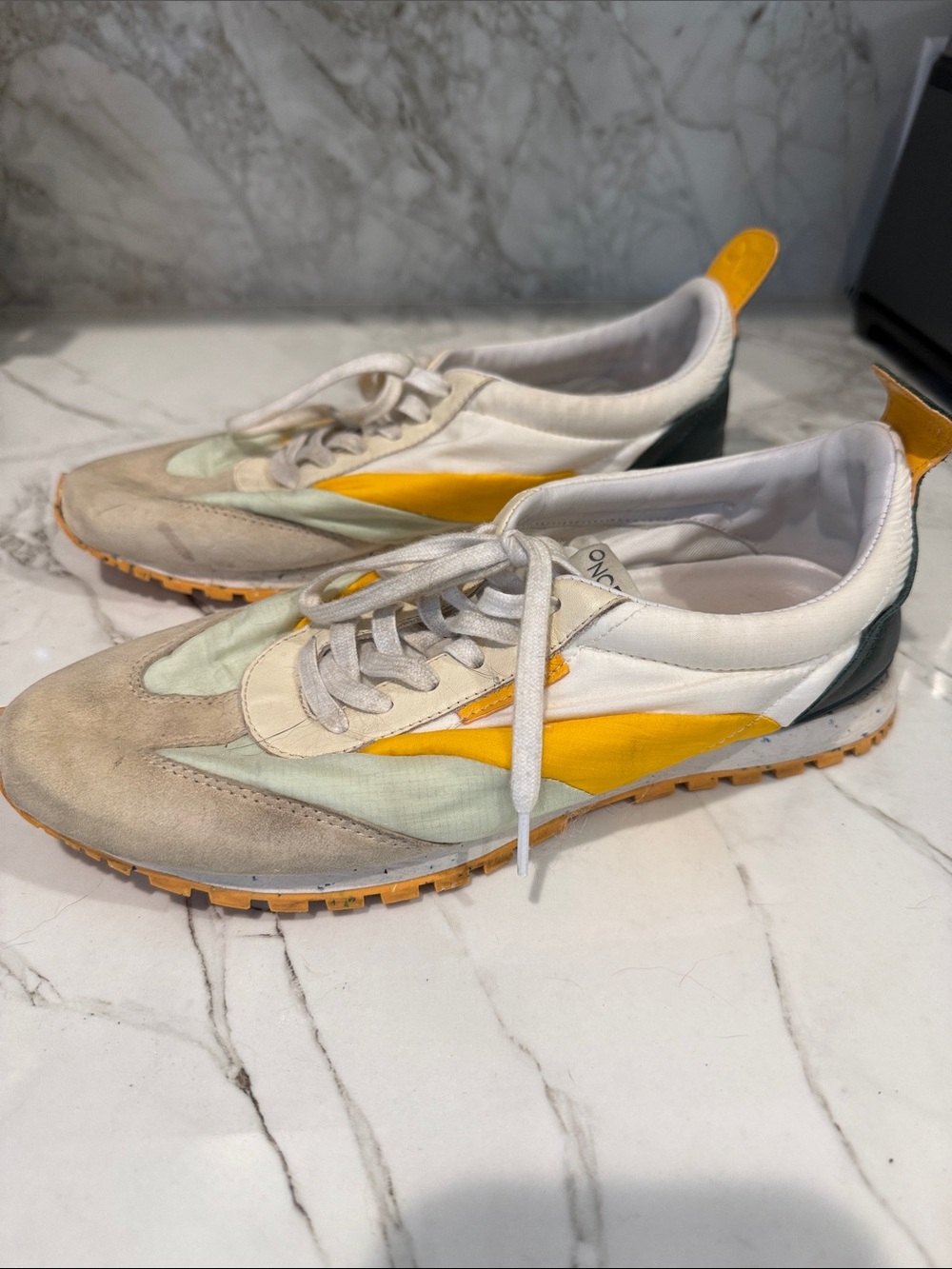 Youth Retro Runner Sneakers in White and Yellow